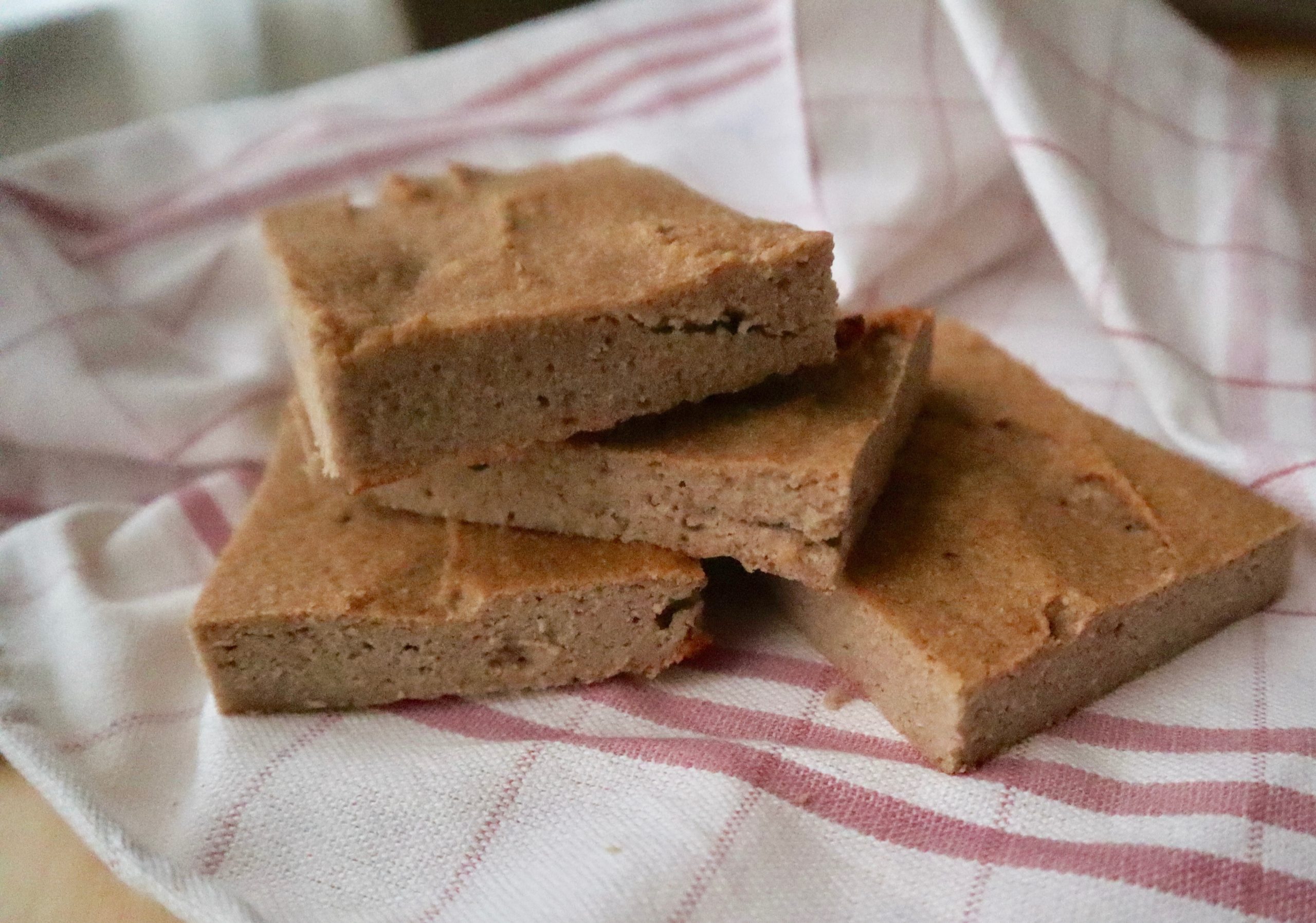 Mjuk kaka med smak av kanel och ingefära