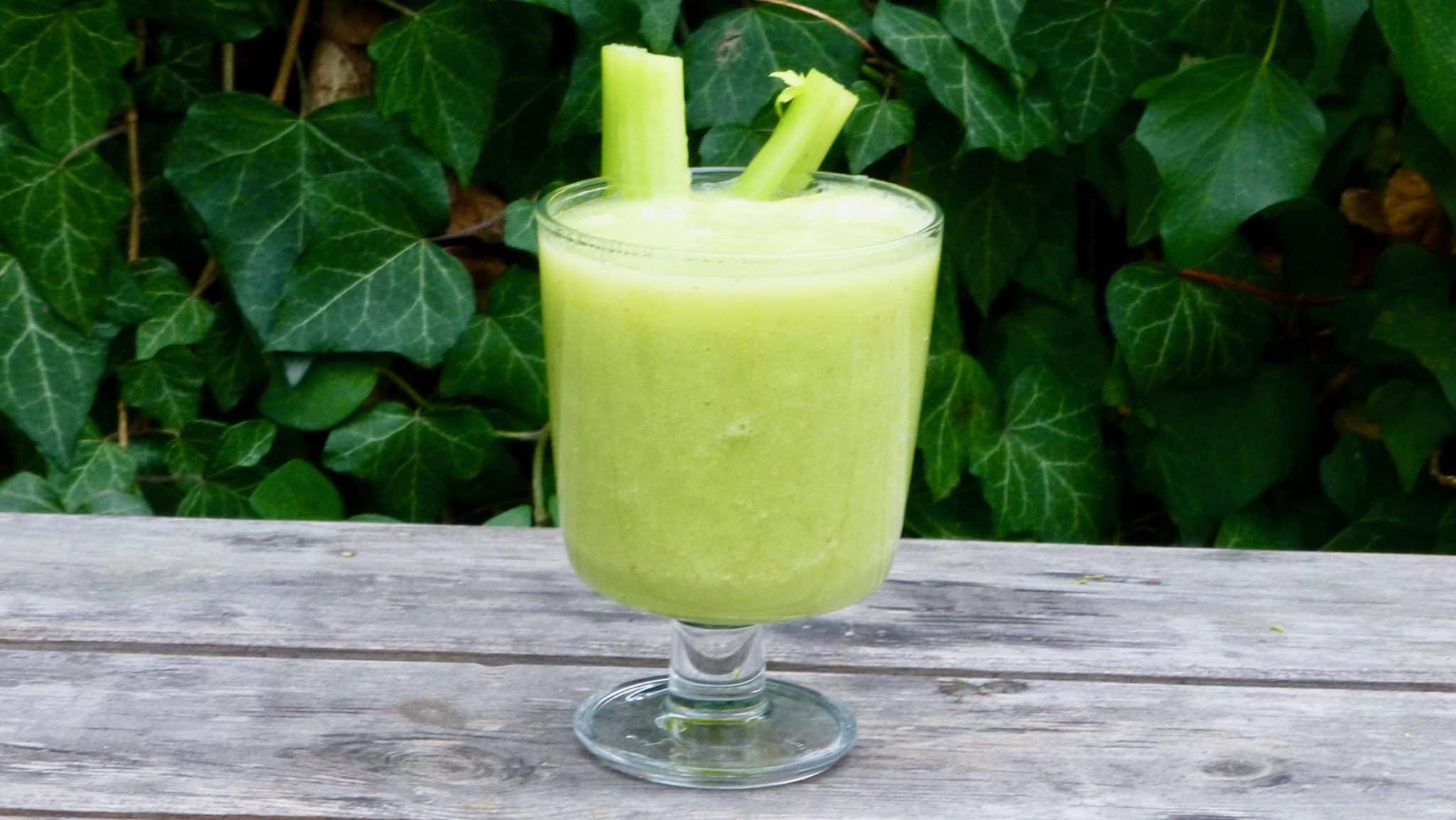 Sellerijuice med äpple
