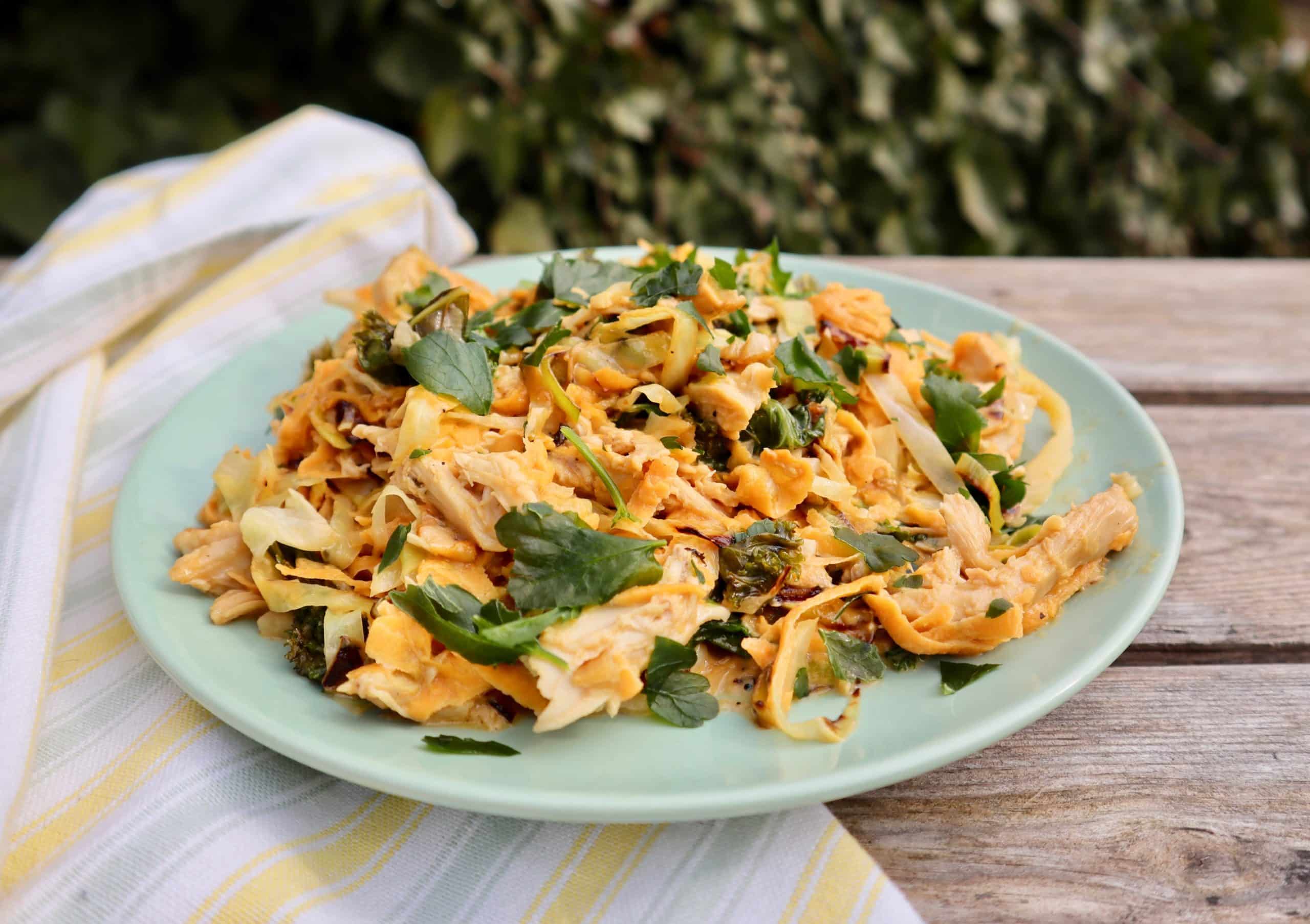 Kyckling med grönkål, sötpotatis och vitkål (AIP & Paleo)