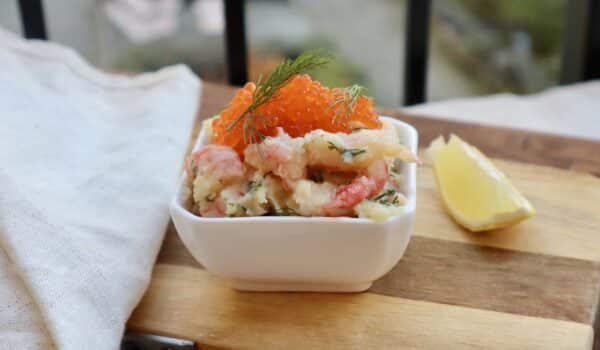 Räksallad med mos på palsternacka