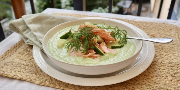 avokadosoppa med lax