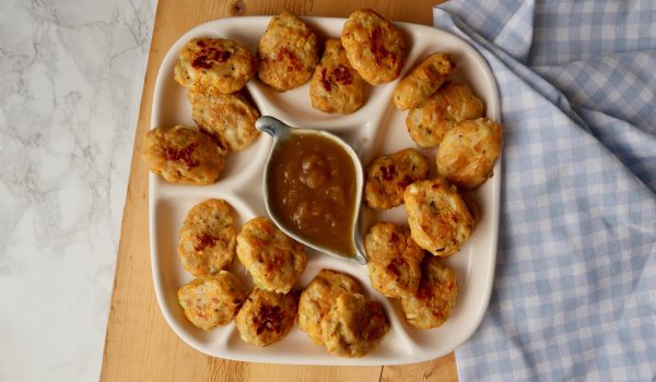 Chicken nuggets med sötsur sås